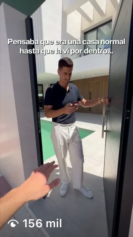Reel de Pedro Lirola: «Pensaba que era una casa normal hasta que la vi por dentro», 156K visitas en Instagram